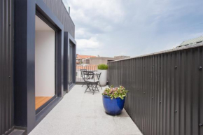Liiiving in Porto | Downtown Luxury Studio